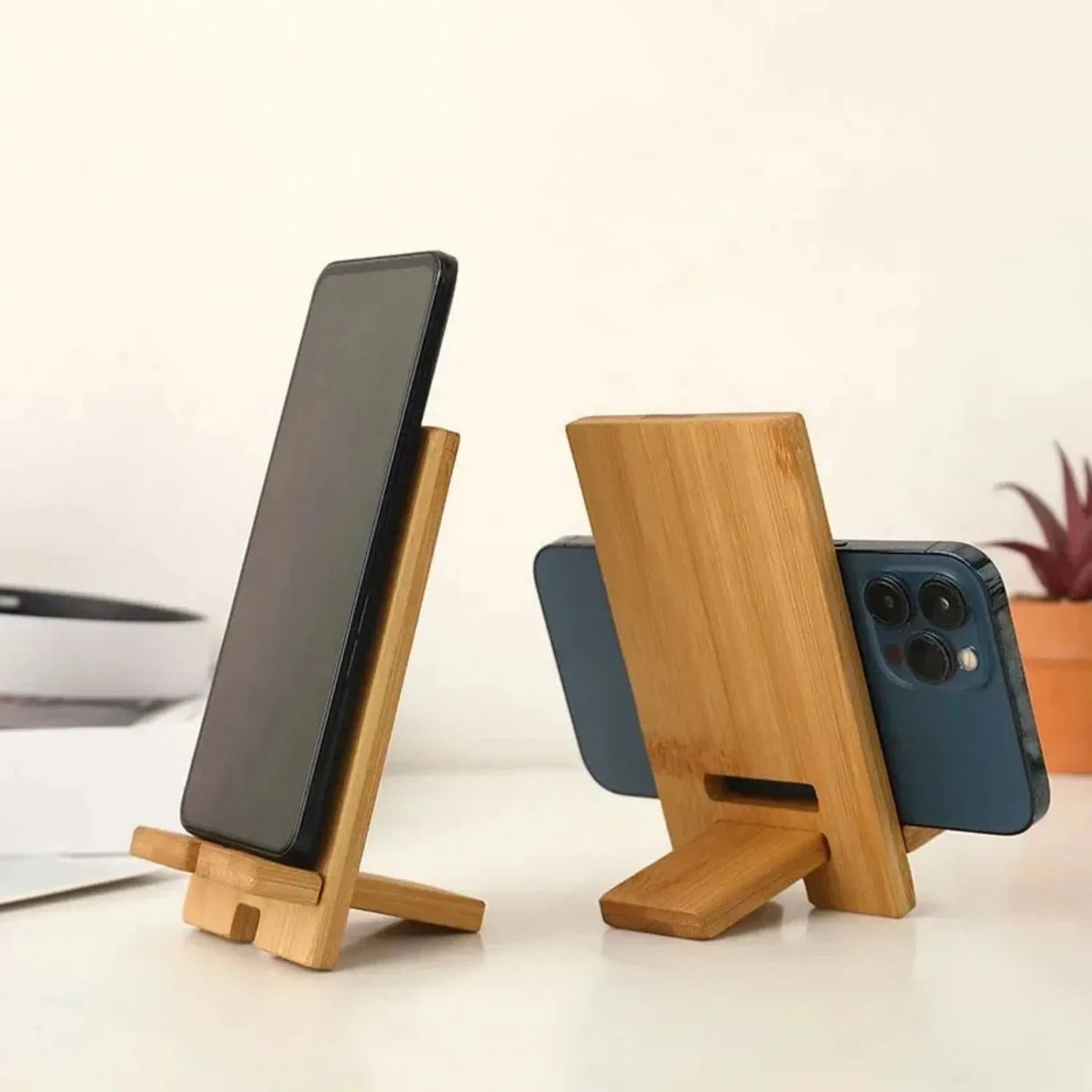 Brambleo Desktop Phone Rest