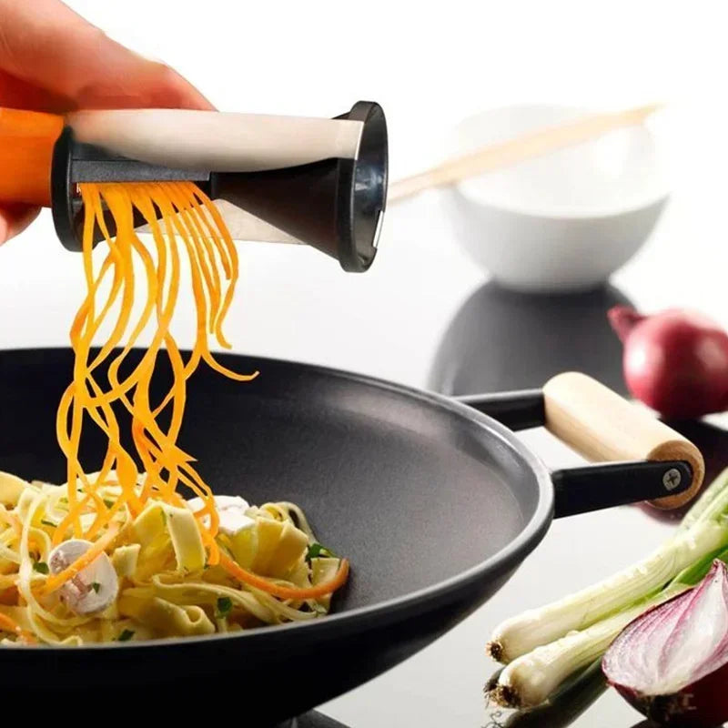 Brambleo Vegetable Spiral-Noodle Cutter